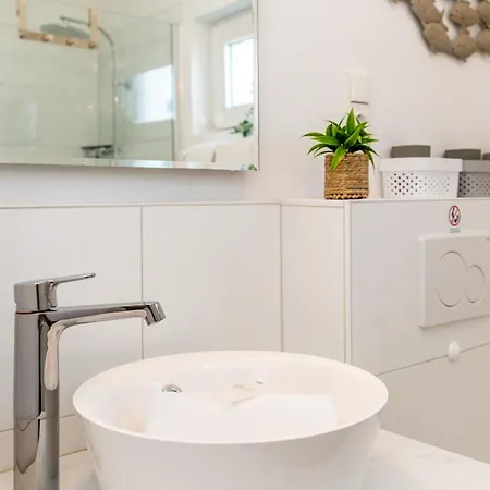 Holiday home Haus Foehroase